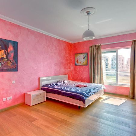 Seafront Apartment Слима Экстерьер фото