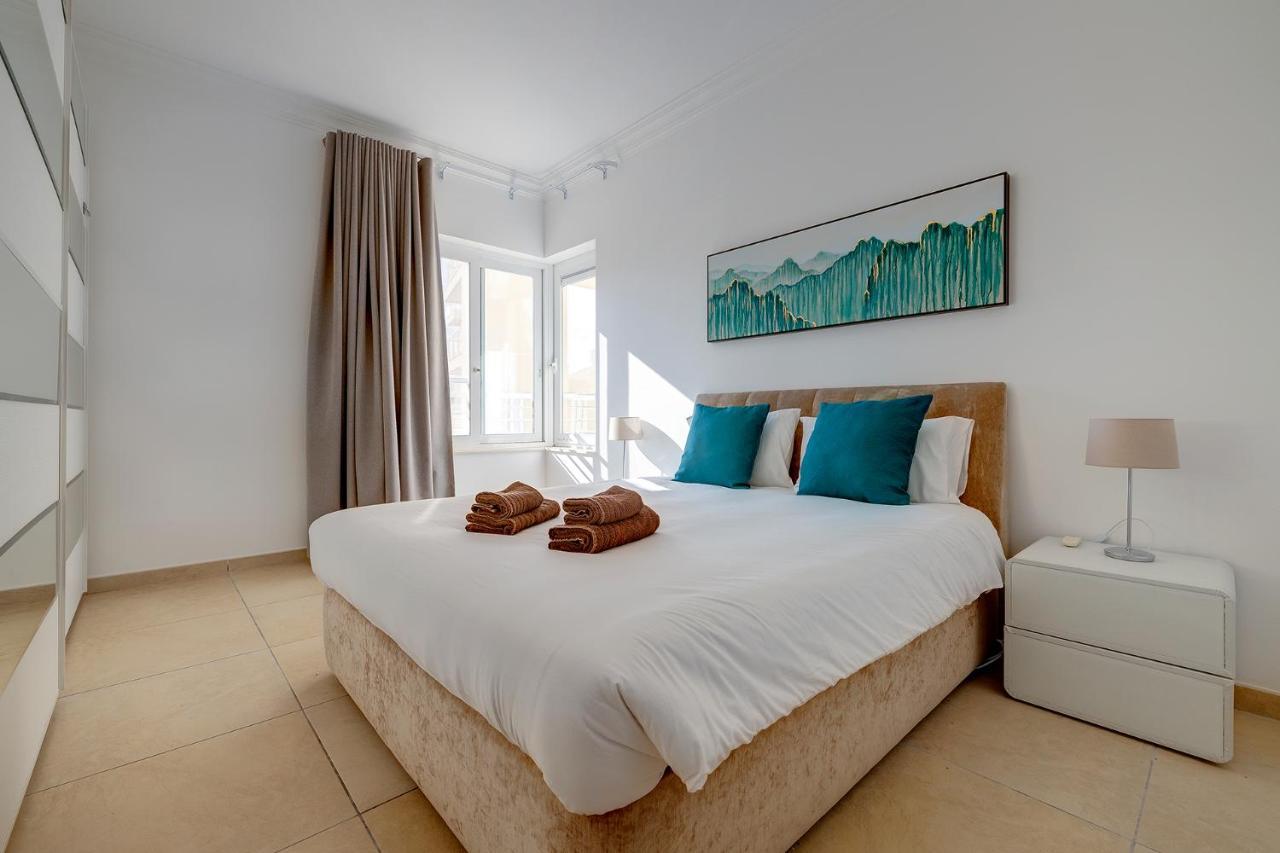 Seafront Apartment Слима Экстерьер фото