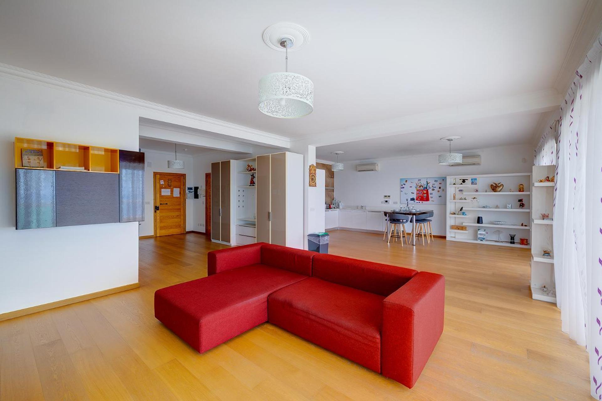 Seafront Apartment Слима Экстерьер фото