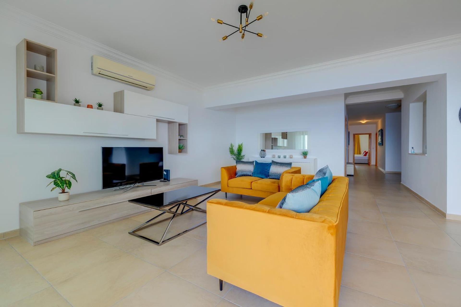 Seafront Apartment Слима Экстерьер фото