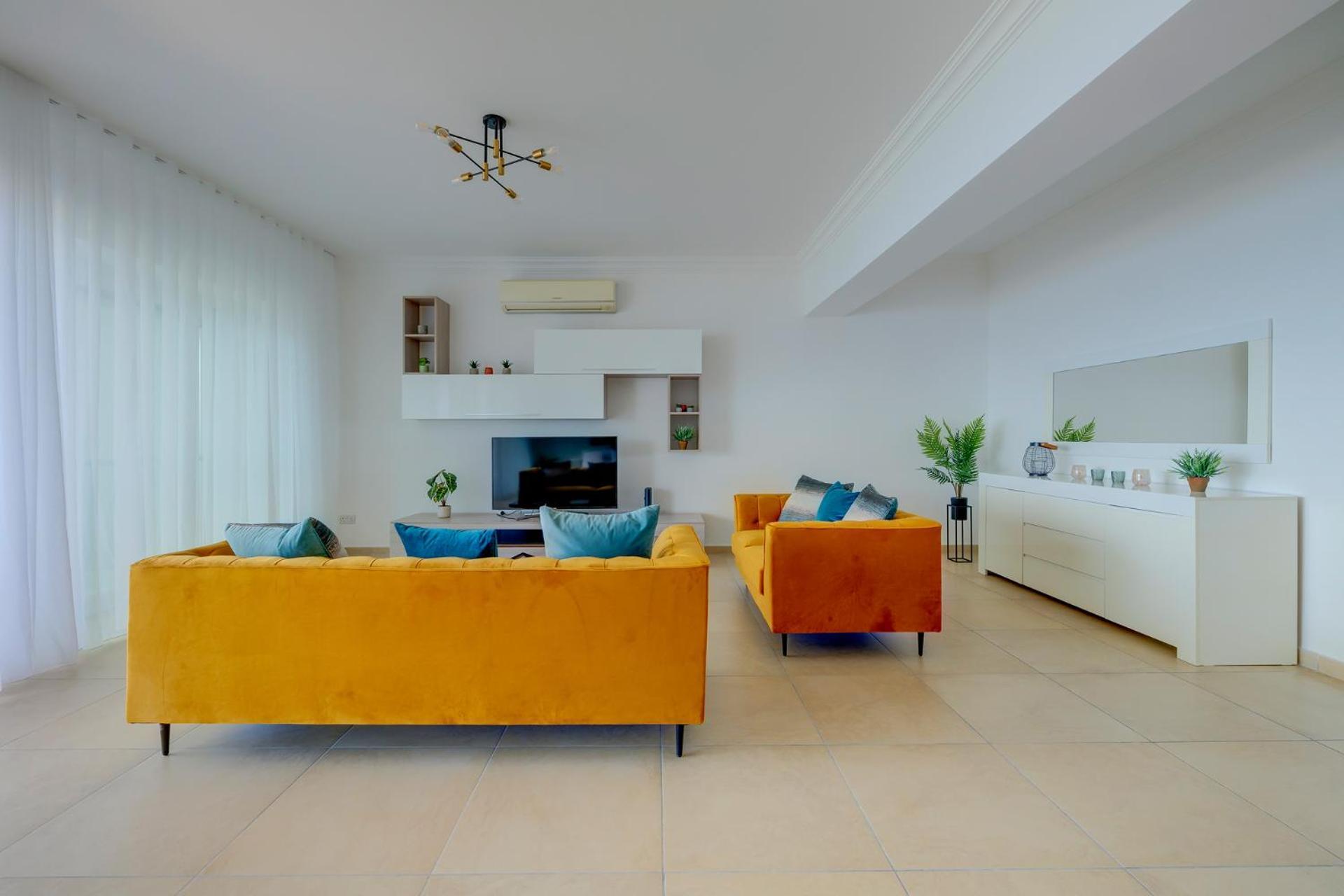 Seafront Apartment Слима Экстерьер фото