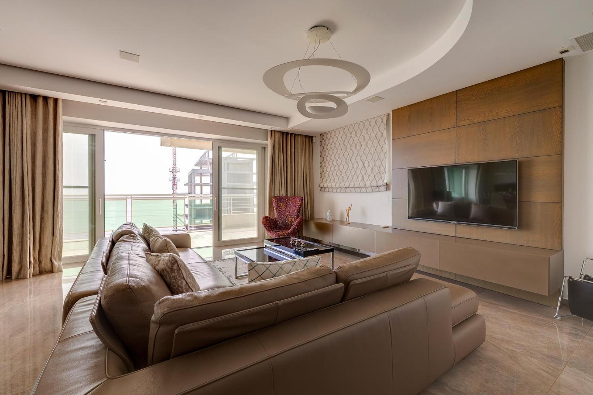 Seafront Apartment Слима Экстерьер фото